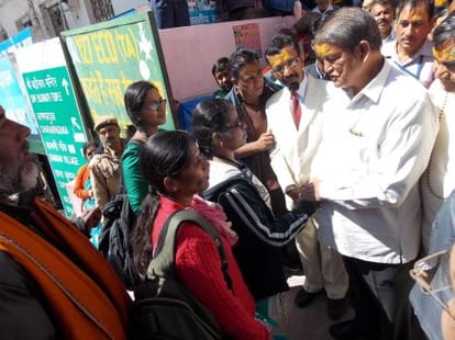 bjp leader angry on uma bharti statment about harish rawat.
