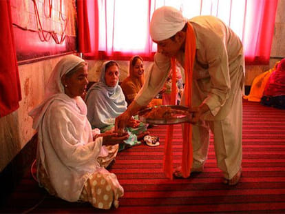 why hindu and sikh both are afraid in afghanistan?