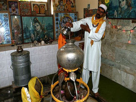 why hindu and sikh both are afraid in afghanistan?