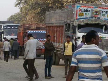 7 people died from truck collapsing