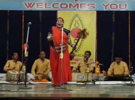 Teejan Bai covered the Pandwani