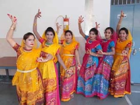 Children presented a cultural program