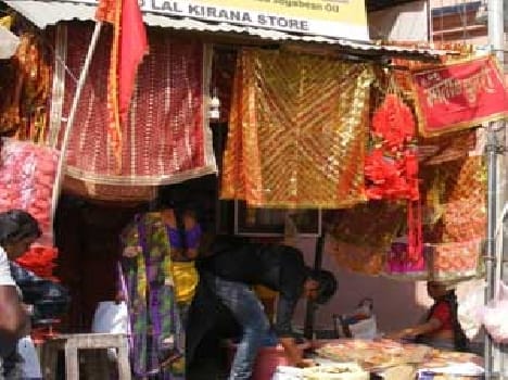 Activities started appearing in the market of Navratri