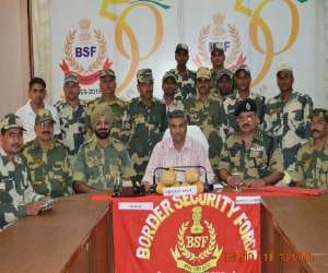 encounter at pak border, BSF seizes heroin of rupees 30 crore