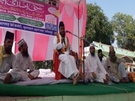 Sunni Maulana Islahi Ijtima to the speech 