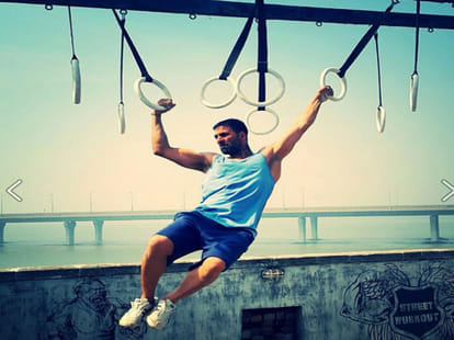 How many hours bollywood Stars working