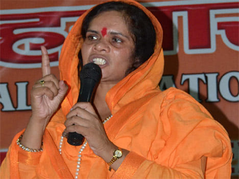 again sadhvi prachi gave hate speech in aligarh