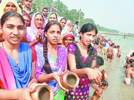 Somwati moon dip at the charity