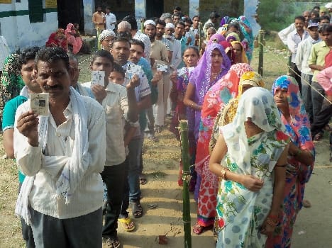 There lashed vote at polling stations in the second phase