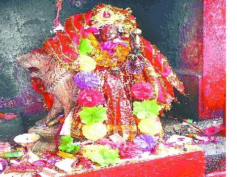 Purnagiri drew a crowd of worshipers