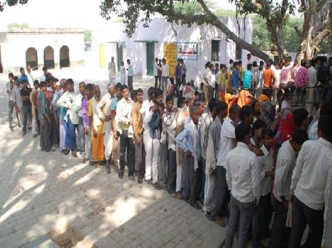 Sporadic clashes between the 68.90 percent voting