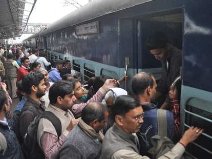 Do not bother, this festival 136 special train for you from Delhi