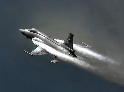 China slam US for Flying fighter plane over south china sea