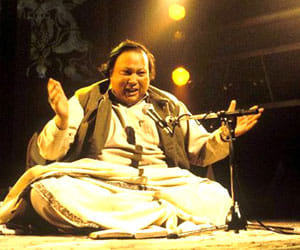 death anniversary special: nusrat fateh ali khan life