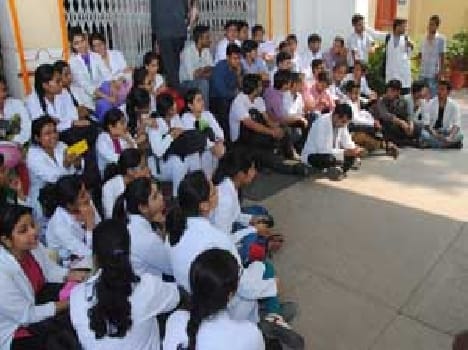 Resident Doctors, central office of the students demonstrations on