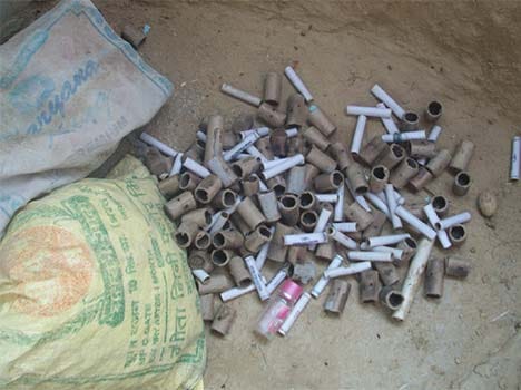 blast at making cracker, one dead