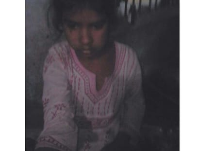 hightension current in kite burnt four girls