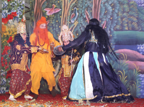 People were surprised to see Tadka execution in Ramlila.
