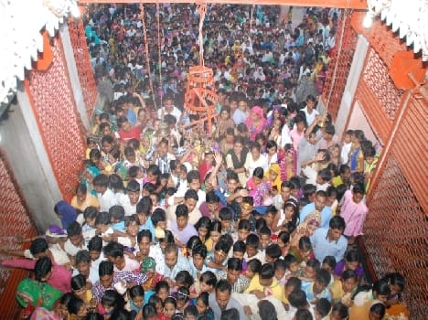  Goddess of devotees thronging temples