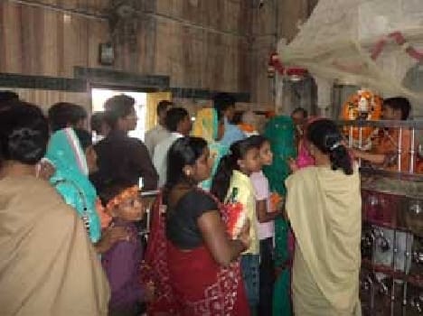 Worship was the third appearance of aging Chandraghanta