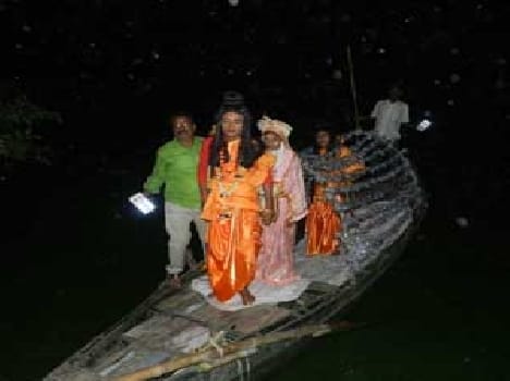  Pakhar his feet were wet eyes Nishadraj