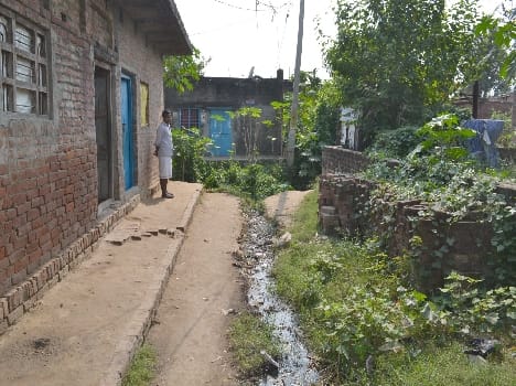 Arjunpurwa poorly maintained road 