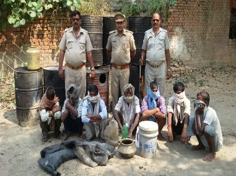 280 liters of raw wine Recovered , was finally picked seven people