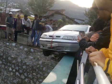 former minister GM Saroori face road raod accident