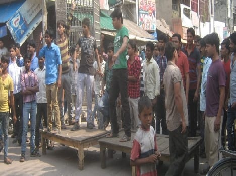 god statue break by police, villagers angry, force reach