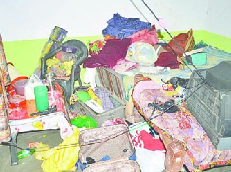 Cash and jewelry from the house flown