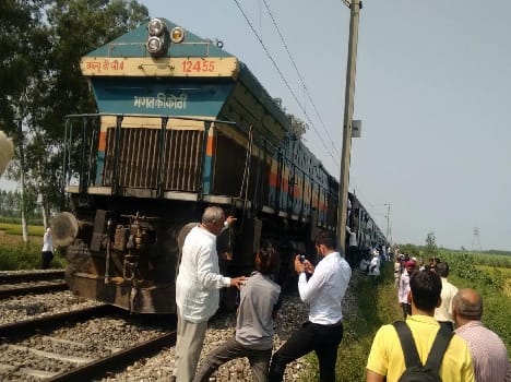 jcb collieded with train in ambala