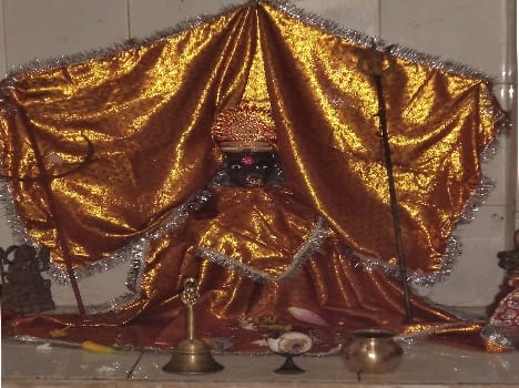 Mangla mother 's name Sati temple of the living