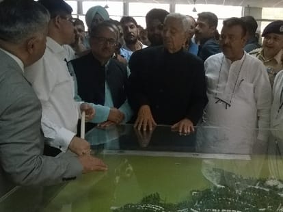 mufti inogrates many development projects in jammu