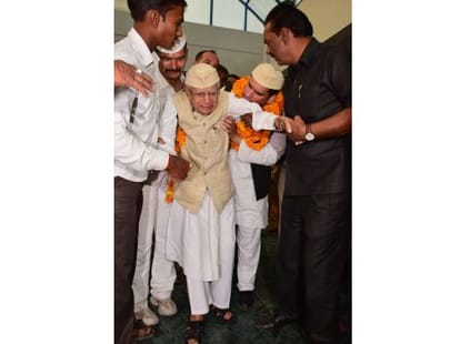 ND Tiwari wept in front of public.