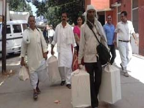 vote today in Brhni, Sadar , chakia 