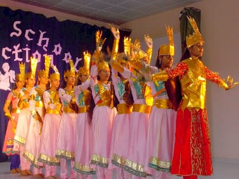 The mind tells the parents of children colorful presentations
