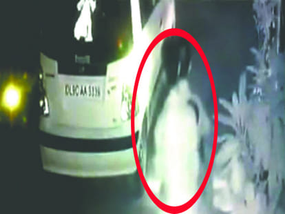 Gangrape victim girls ran toward the Galley.