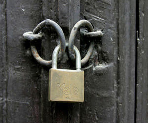 Absconding husband at home locked, case open when stinking room