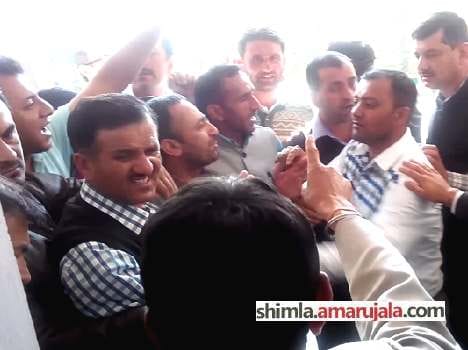 fight in bjp worker at chopal shimla.