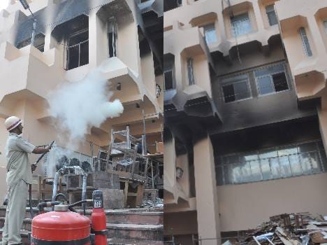 Fire in Shakti Bhawan in Lucknow.