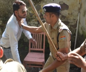 fight between police and dav pg colege students.