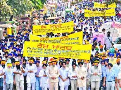 sikh controversy on guru granth sahib insult in punjab