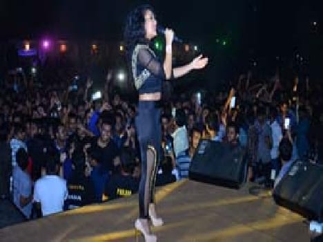 Neha songs heavily on Jume Young