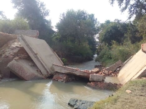 Kharija distributary bridge demolished, old death