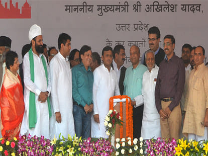 akhilesh yadav blame bjp for bad atmoshphere in uttar pradesh 