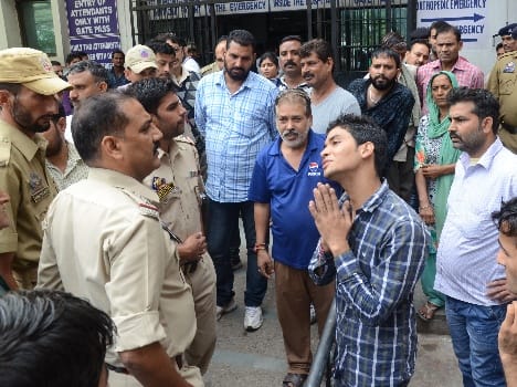 family protest against a woman died in jammu