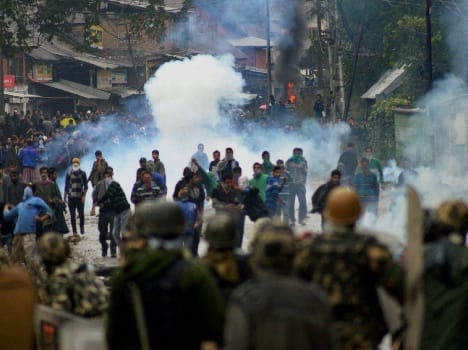 srinagar like curfew in the day of moharram