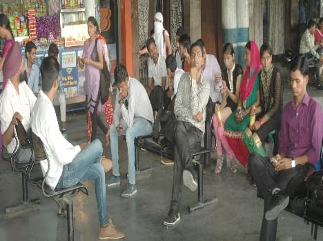 bus service stops to punjab