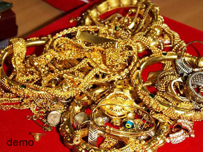 wedding thief arrested in bengaluru with 17.5 lalks valuables