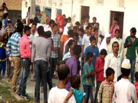 Hundreds of people joined the procession Duldul Nurkhanpur